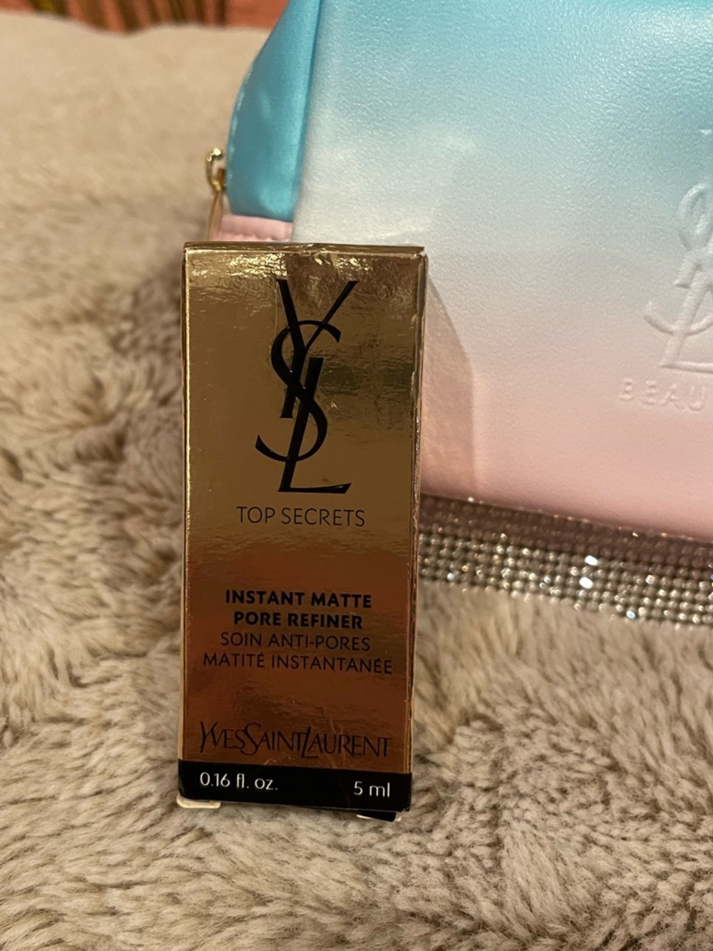 Yves Saint Laurent Beauté Ombre Cosmetic Pouch with Lipstick and Pore Refiner - Picture 4 of 9